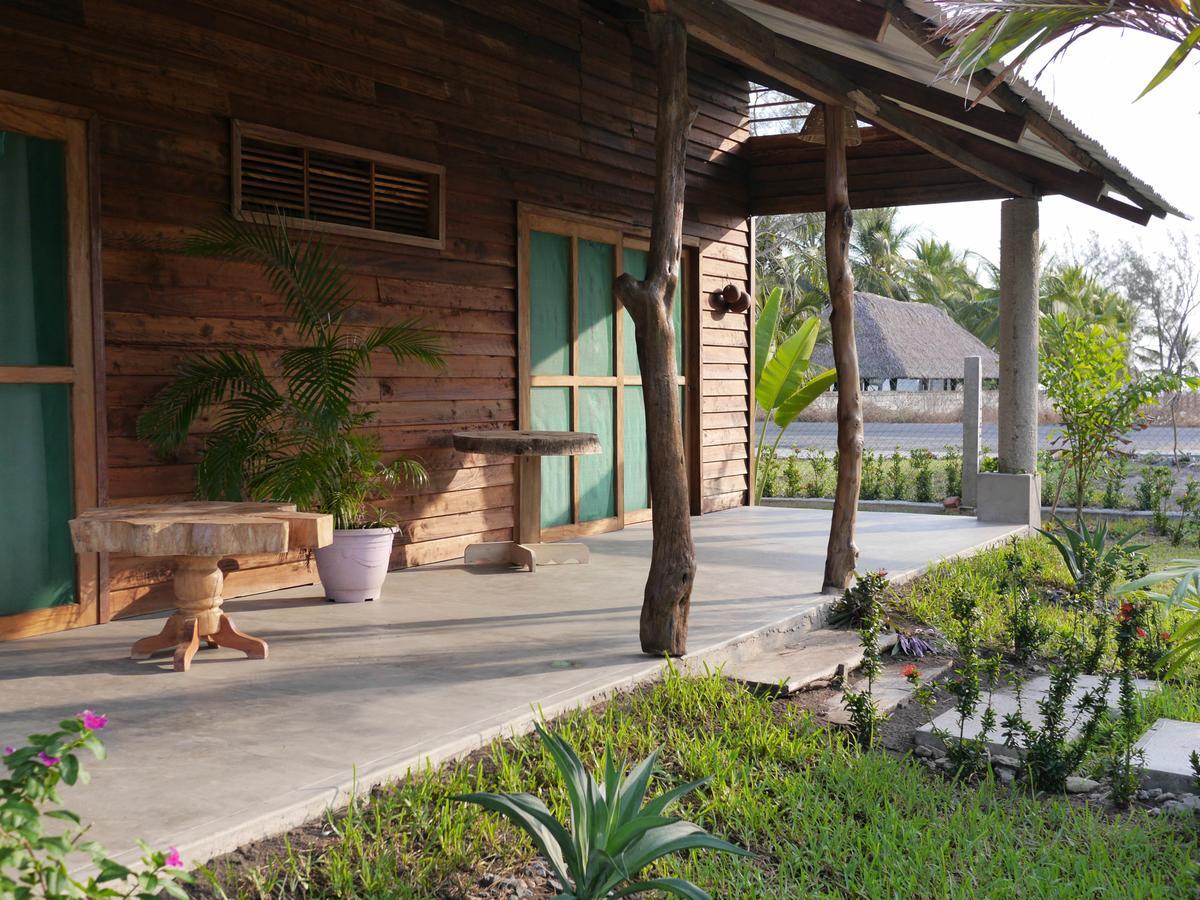 Cabanas Playa Linda 3901 Otel Tapachula Dış mekan fotoğraf